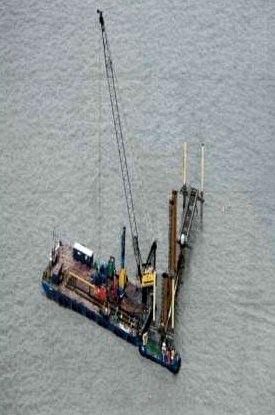 Crane barge Forth Atlas